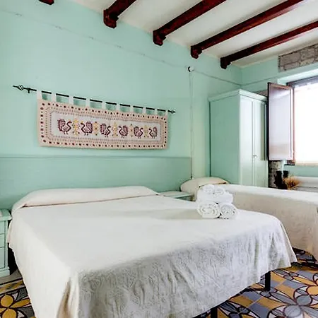 Casa de hóspedes Sa Domo De Alene 3*
