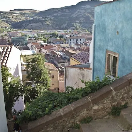 Konukevi Sa Domo De Alene Bosa