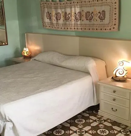 Casa de hóspedes Sa Domo De Alene Bosa